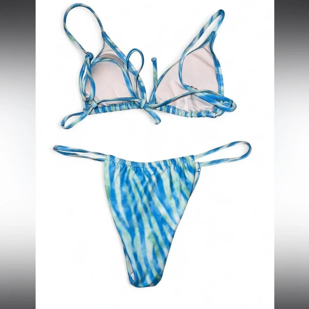 Bikini Set - Picture 3 of 3